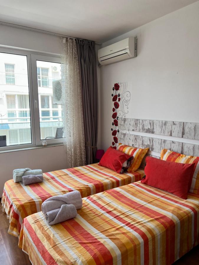 Orange Apartments Pomorie Exterior foto